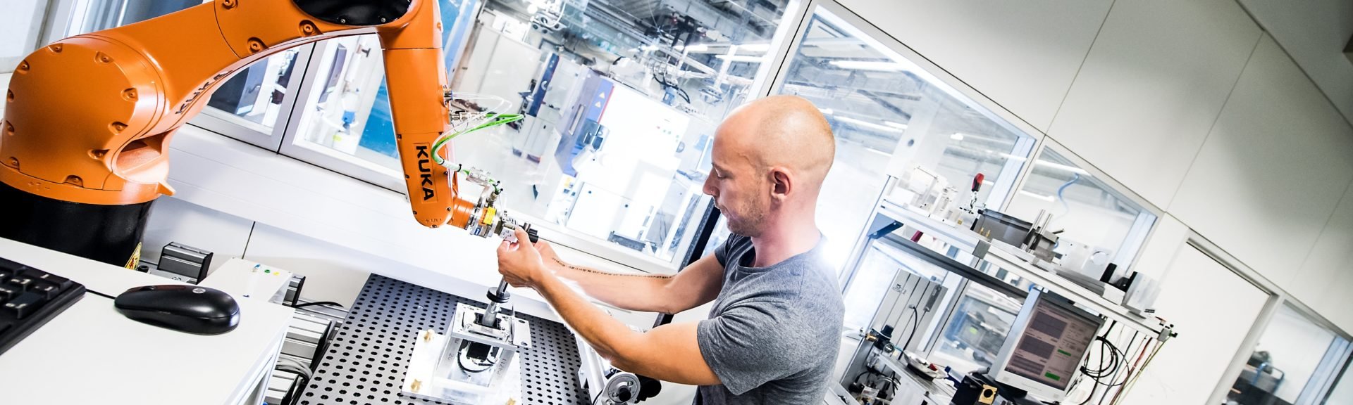 Sondermaschinenbau mit Programmierung