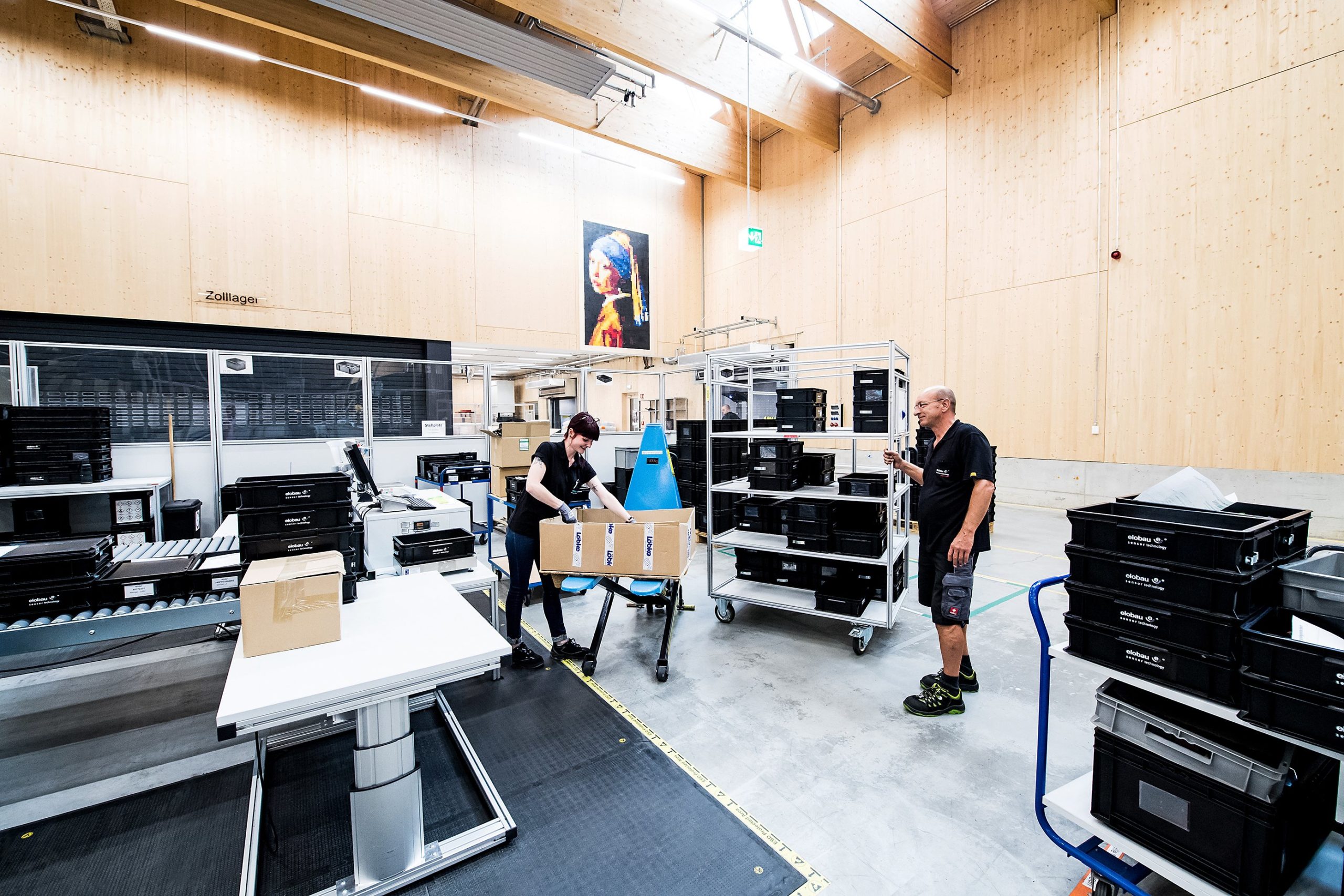 Réception des marchandises au centre logistique d’elobau