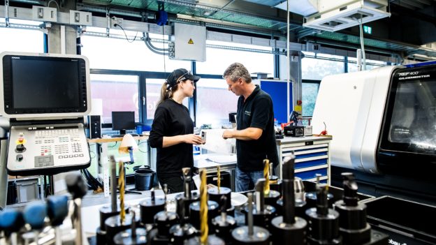 Industriemechaniker bei elobau