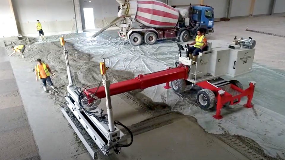 Topp and Screed concrete finisher with elobau joystick