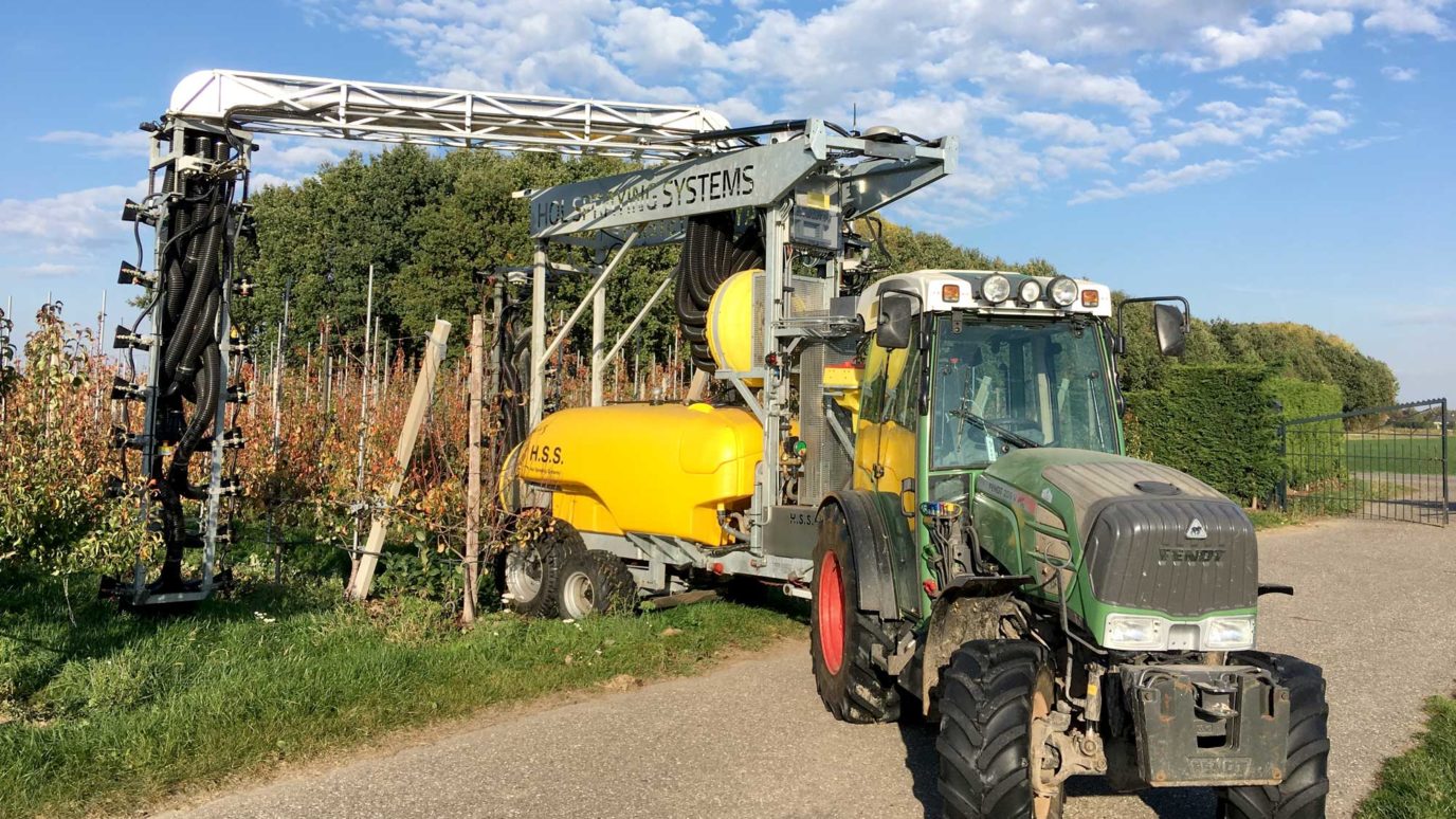 Hol Spraying Systems advanced fruit crop protection Hol Spraying Systems advanced fruit crop protection