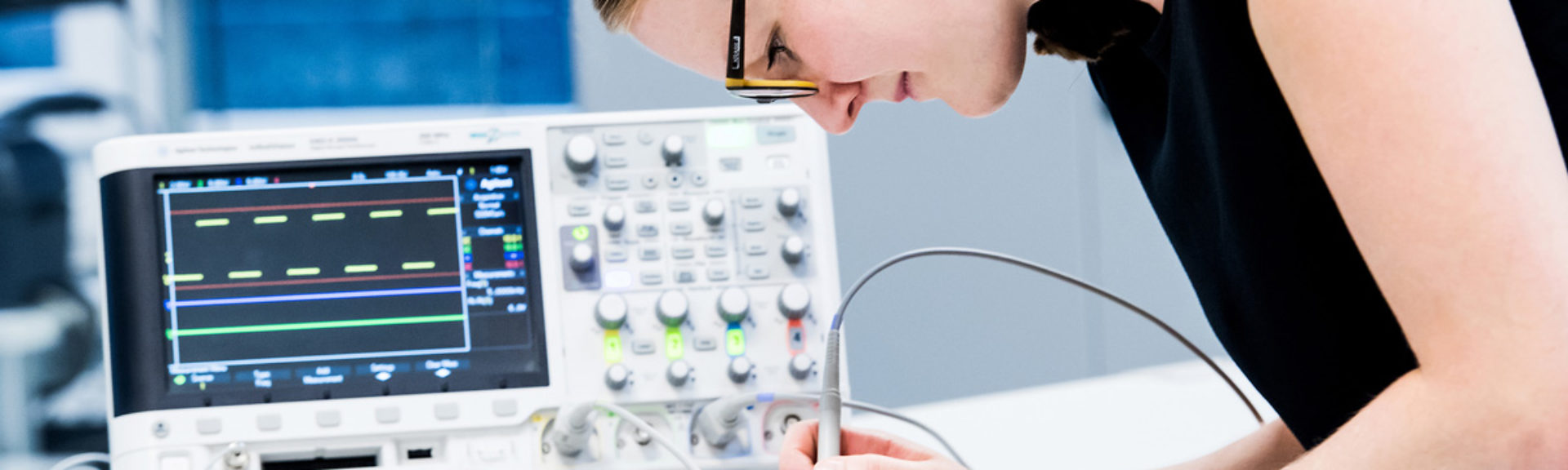 Arbeiten an einer Platine