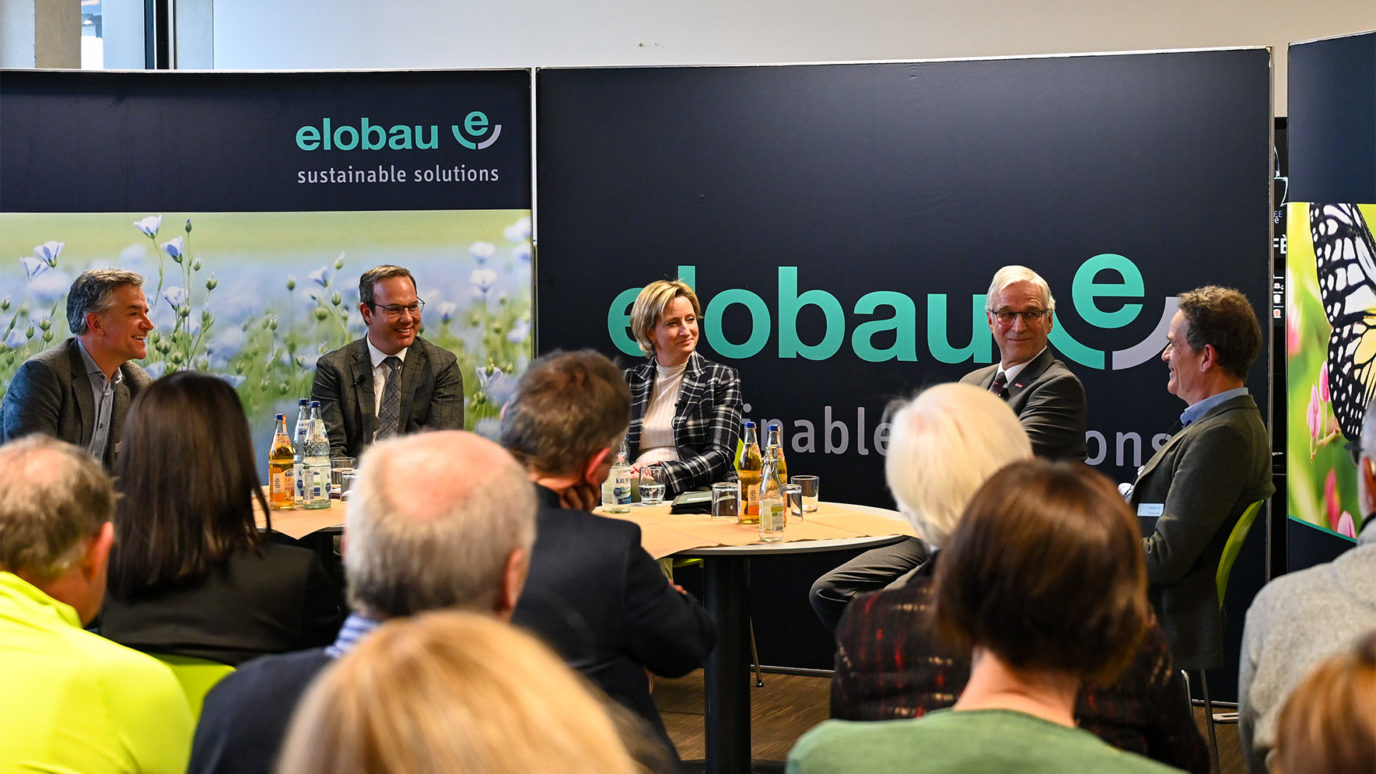 News - Baden-Württembergs Wirtschaftsministerin zu Besuch bei elobau - elobau